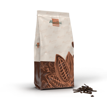 Stand-up pouch of Martini Cioccolato with cocoa pod graphics, beside a small pile of chopped dark chocolate.