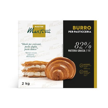Master Martini Burro per Pasticceria 2kg box with 82% fat, showing a croissant and puff pastry with cream filling.