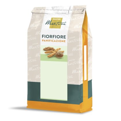 Bag of Master Martini Fiorfiore Panificazione bread mix with assorted bread rolls pictured on the label.