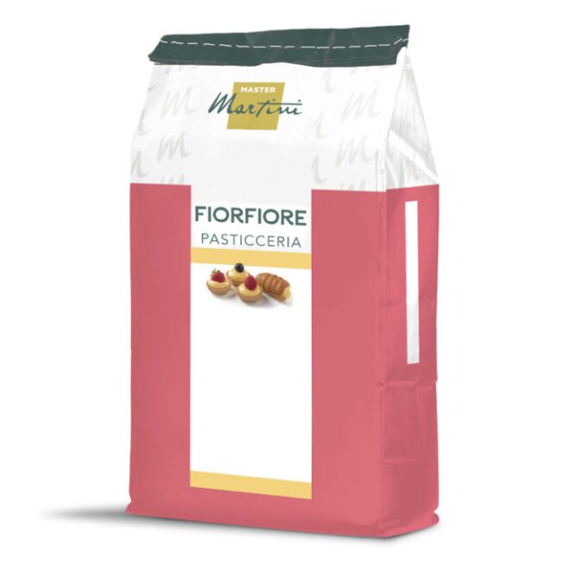 Red and white bag of Master Martini Fiorfiore Pasticceria baking mix with pastry images on label.
