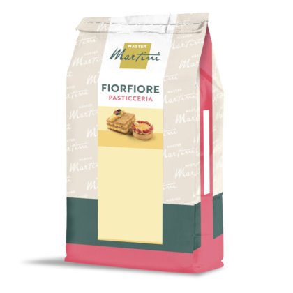 Bag of Master Martini Fiorfiore Pasticceria baking mix with layered pastry and tart photo on packaging.