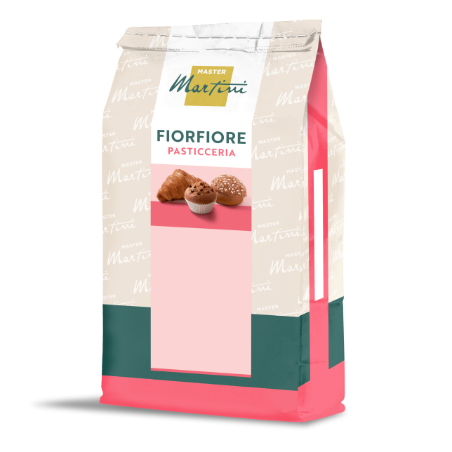 Bag of Master Martini Fiorfiore Pasticceria flour mix in cream, pink, and teal packaging with pastry images.